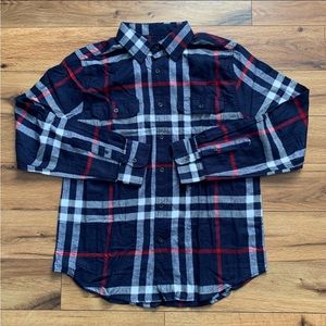 🏁 Navy flannel shirt

#depop
#flannelshirt
#90s
#vintage
#fashion